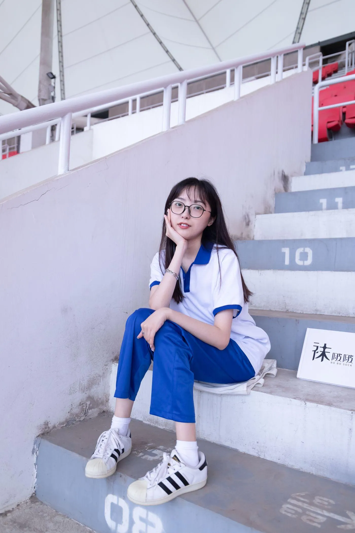 [BoBoSocks袜啵啵]NO.002 稚予-校服、贝壳头、白棉袜、裸足 [139P]插图6